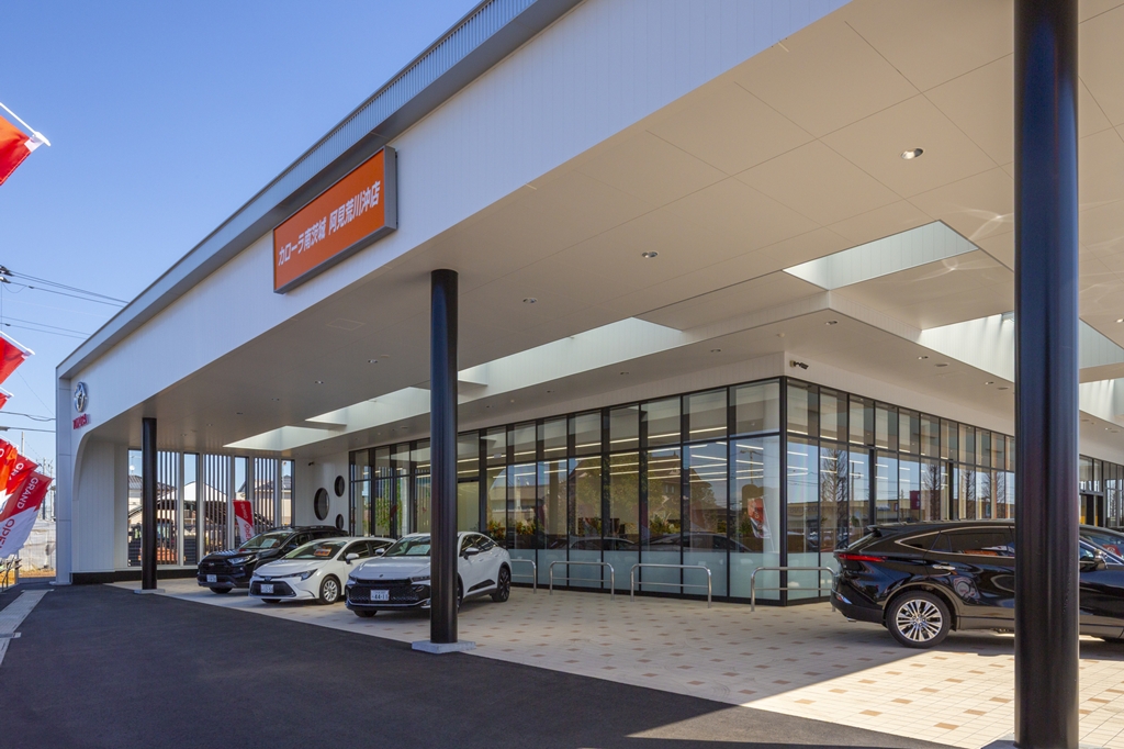 カローラ南茨城 阿見荒川沖店（茨城県阿見町）